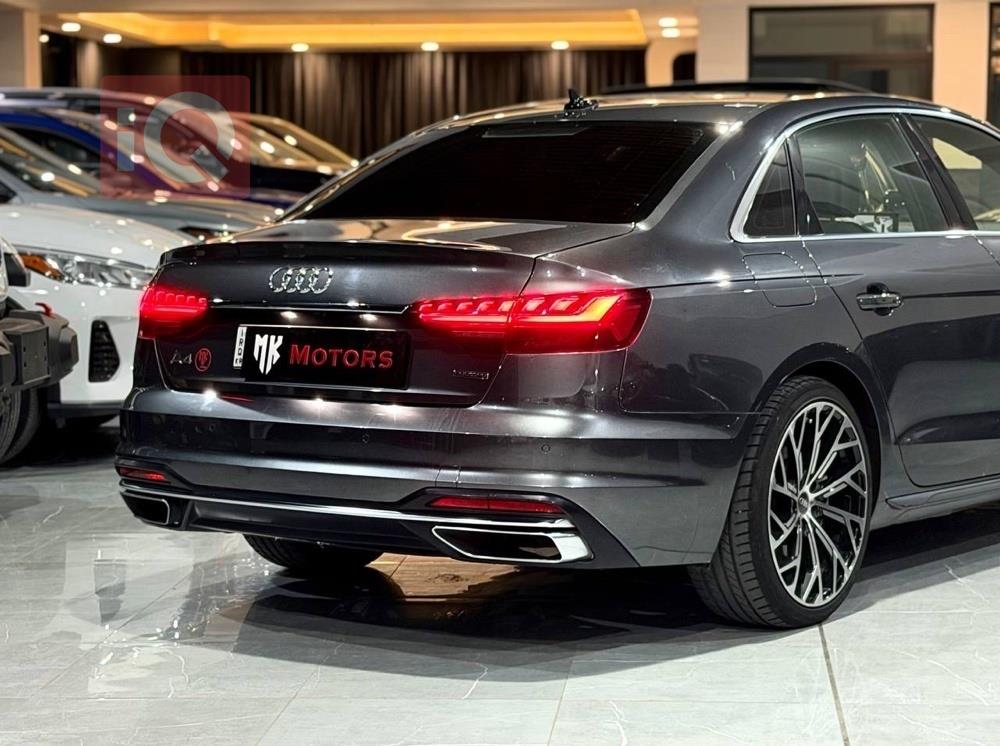 اودي A4